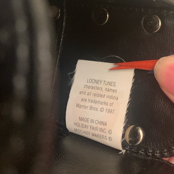 VTG Tweety Bird Mini bag! Looney Tunes trademarked merch! RARE! Vinyl pursette - Picture 9 of 9
